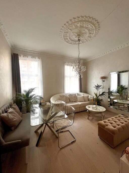 Royal Neighbourhood Elegant Flat In Central Oslo Eksteriør bilde